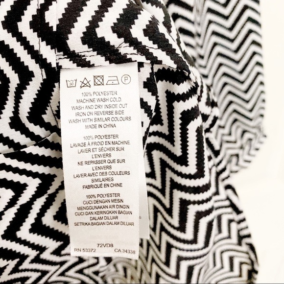 French Connection Black & White Chevron Blouse - Picture 5 of 8